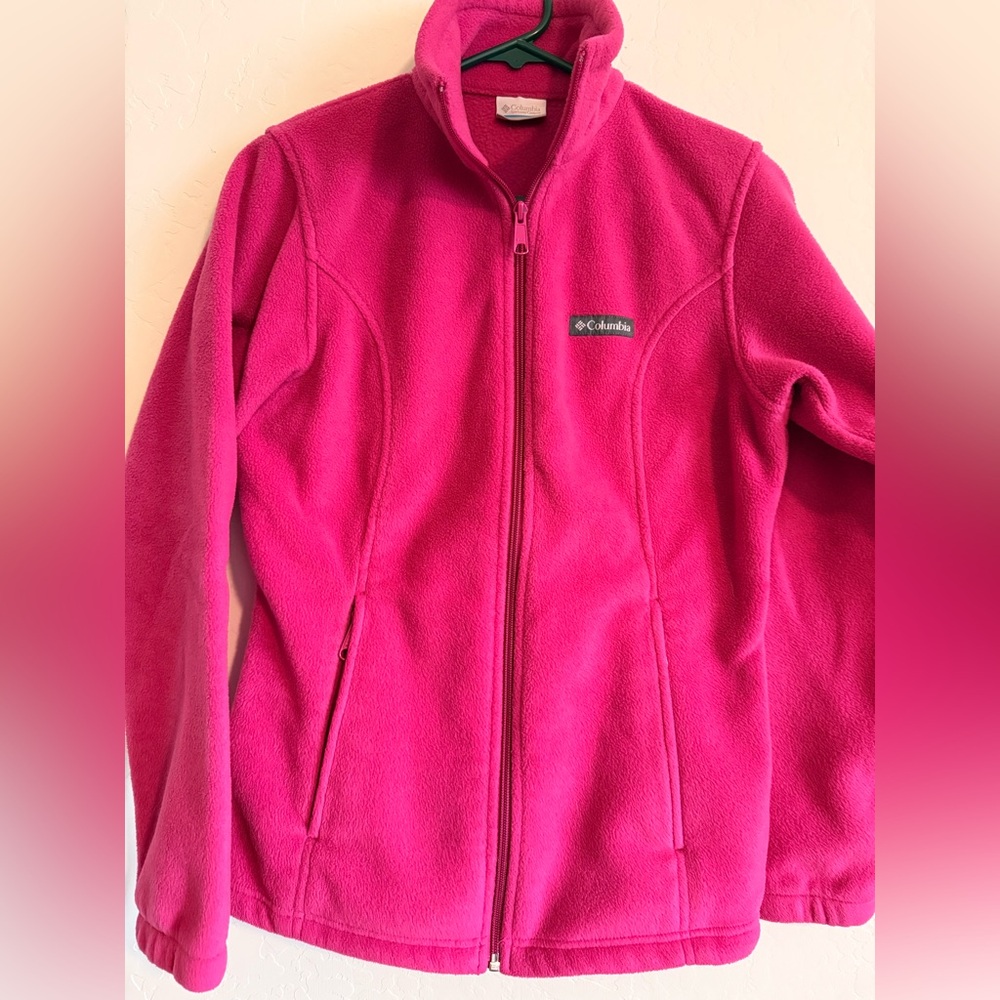 Columbia Adult’s Bright Pink Fleece Jacket